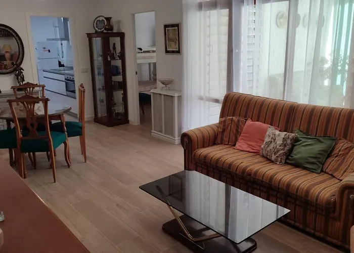 Muy Centrico, A 8 Min Del Ave Andando, Reformado. Apartamento *