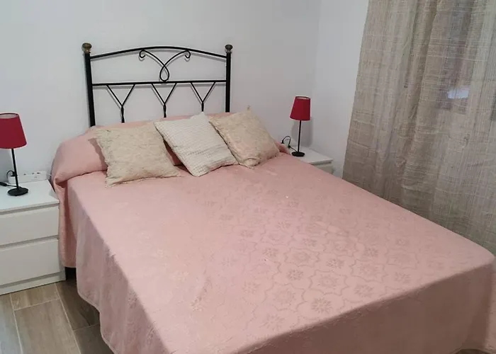 Apartamento Muy Centrico, A 8 Min Del Ave Andando, Reformado. Córdova
